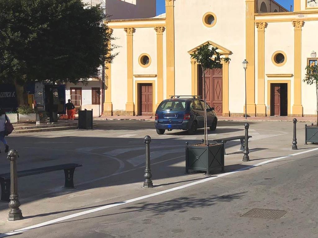 Чугунный столб боллард EUROCOMITALIA классическая мебель ARCH-00041760 - Вид №1