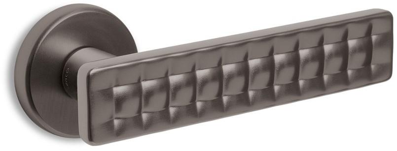 Ento Ручка из латуни на розетке Mabelle 6150 - Вид №1