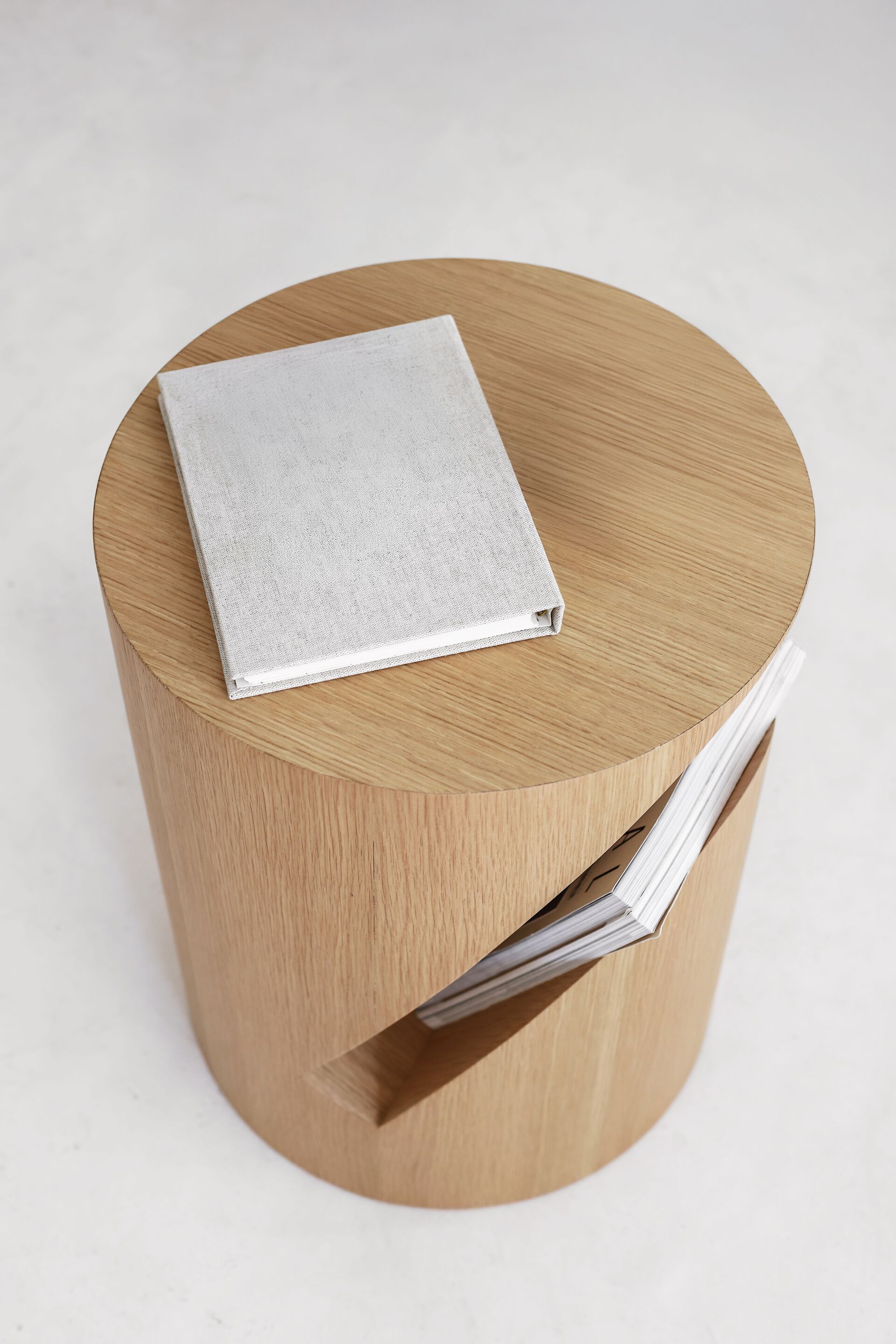 Журнальный столик / тумбочка из дуба YET. Design Studio MOLA ARCH-00024118 - Вид №6