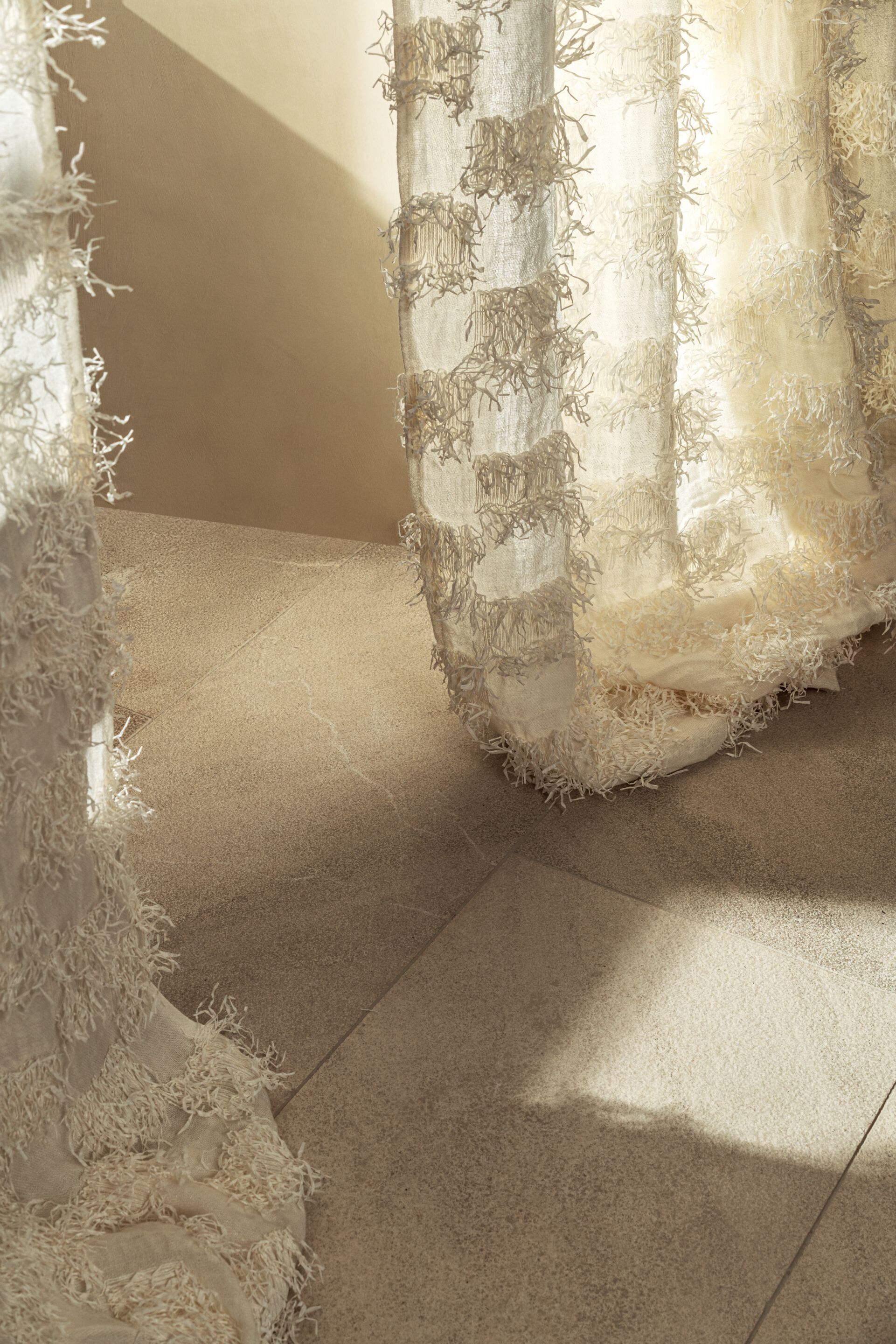 Льняная однотонная ткань Élitis Éphémère ARCH-00003858 - Вид №1