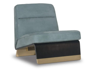 Кожаное кресло