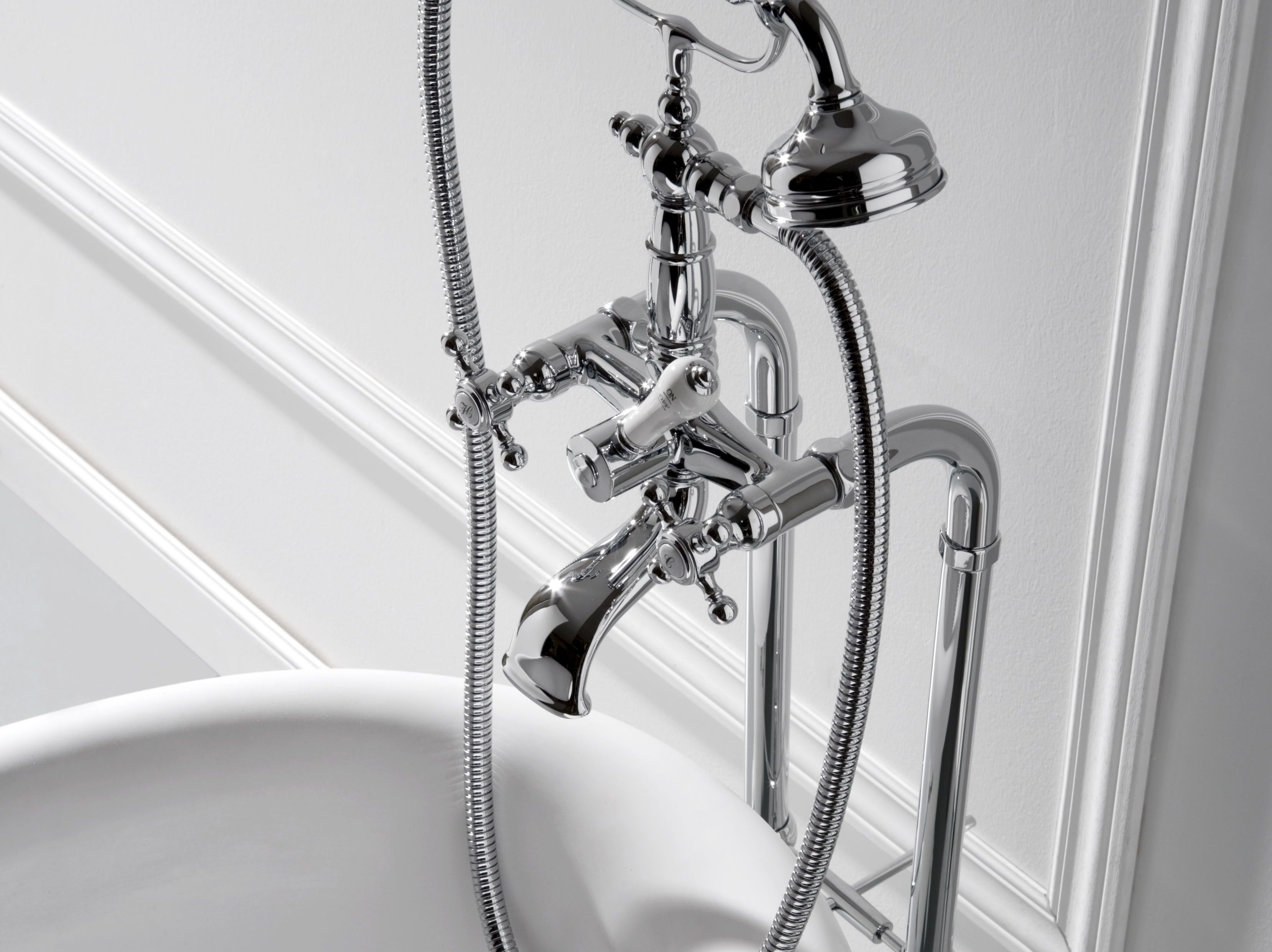 Напольный смеситель для ванны с ручным душем Graff Adley ARCH-00082496