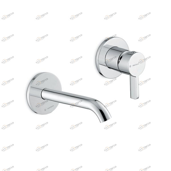 Смеситель настенный однорычажный, без сливного гарнитура. BLINK CHIC NEWFORM Италия 71028E