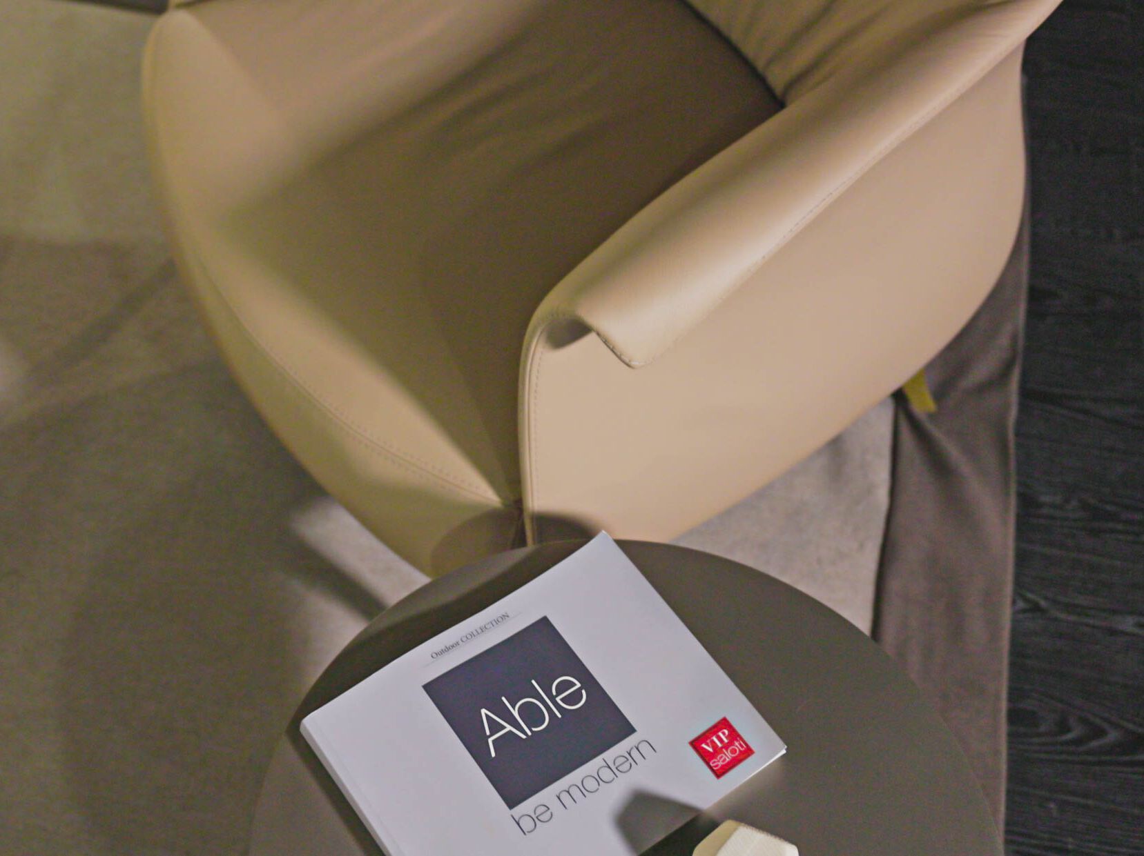 Кожаное кресло с подлокотниками ABLE Amphora ARCH-00113285 - Вид №4