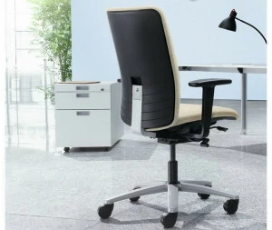 König Neurath Офисный стул 5 спиц с подлокотниками Jet