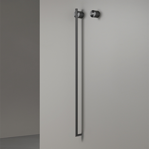 Электрический полотенцесушитель Л. 1,060 мм, кнопка питания включена  EQB31 CEADESIGN  - Вид №1