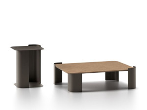 Квадратный стол из листового металла