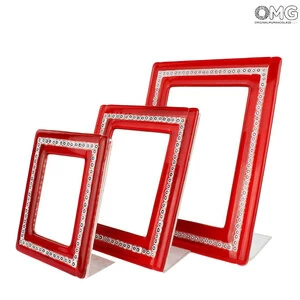 2822 ORIGINALMURANOGLASS Фоторамка Красная с белыми мурринами - Original Murano Glass OMG 13 см
