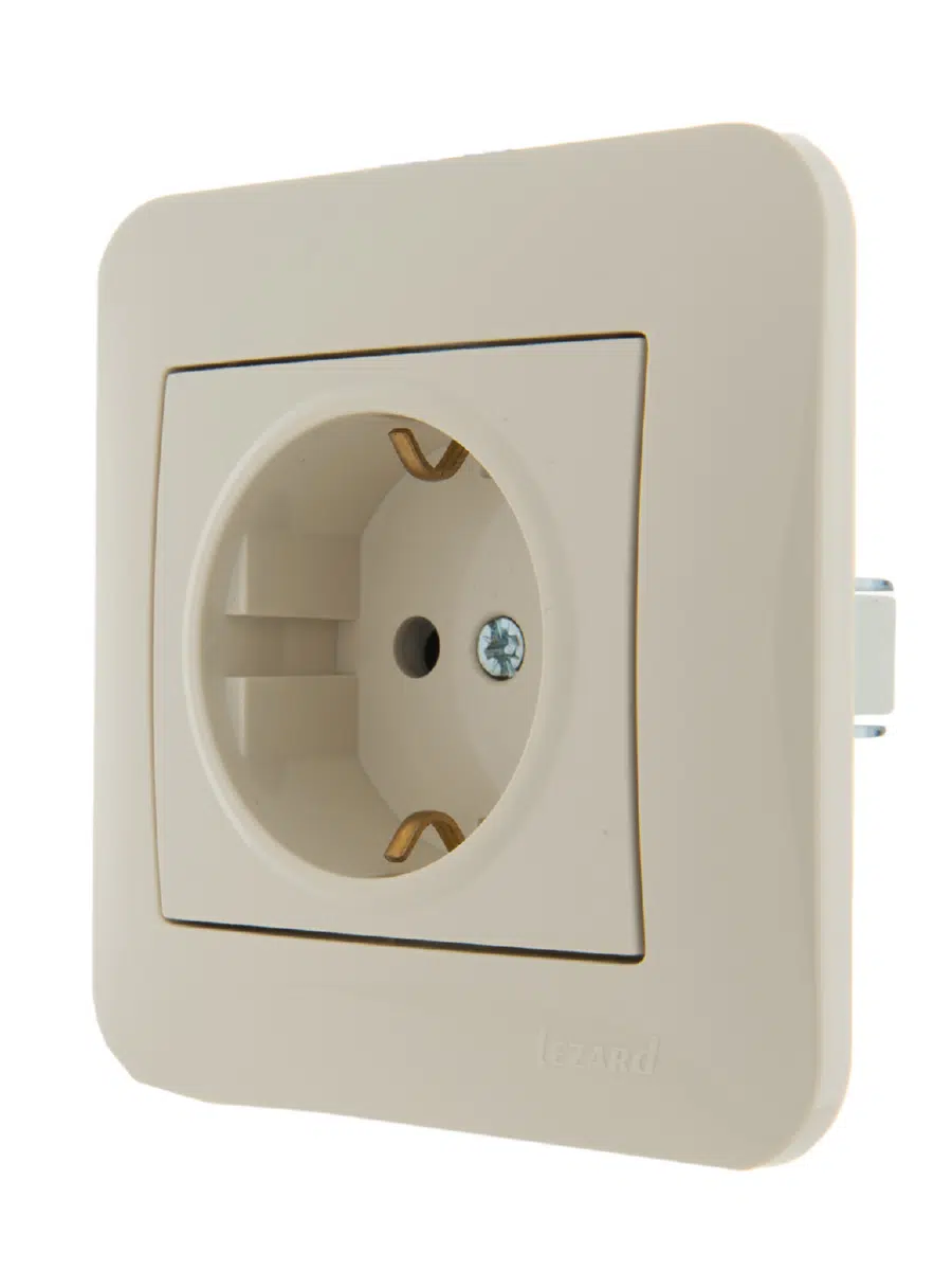 KARINA Розетка с защитой от детей сз кремовый LEZARD 707-0388-124В