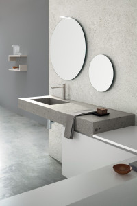 Деревянный умывальник с зеркалом