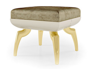 Кожаный низкий мягкий стул