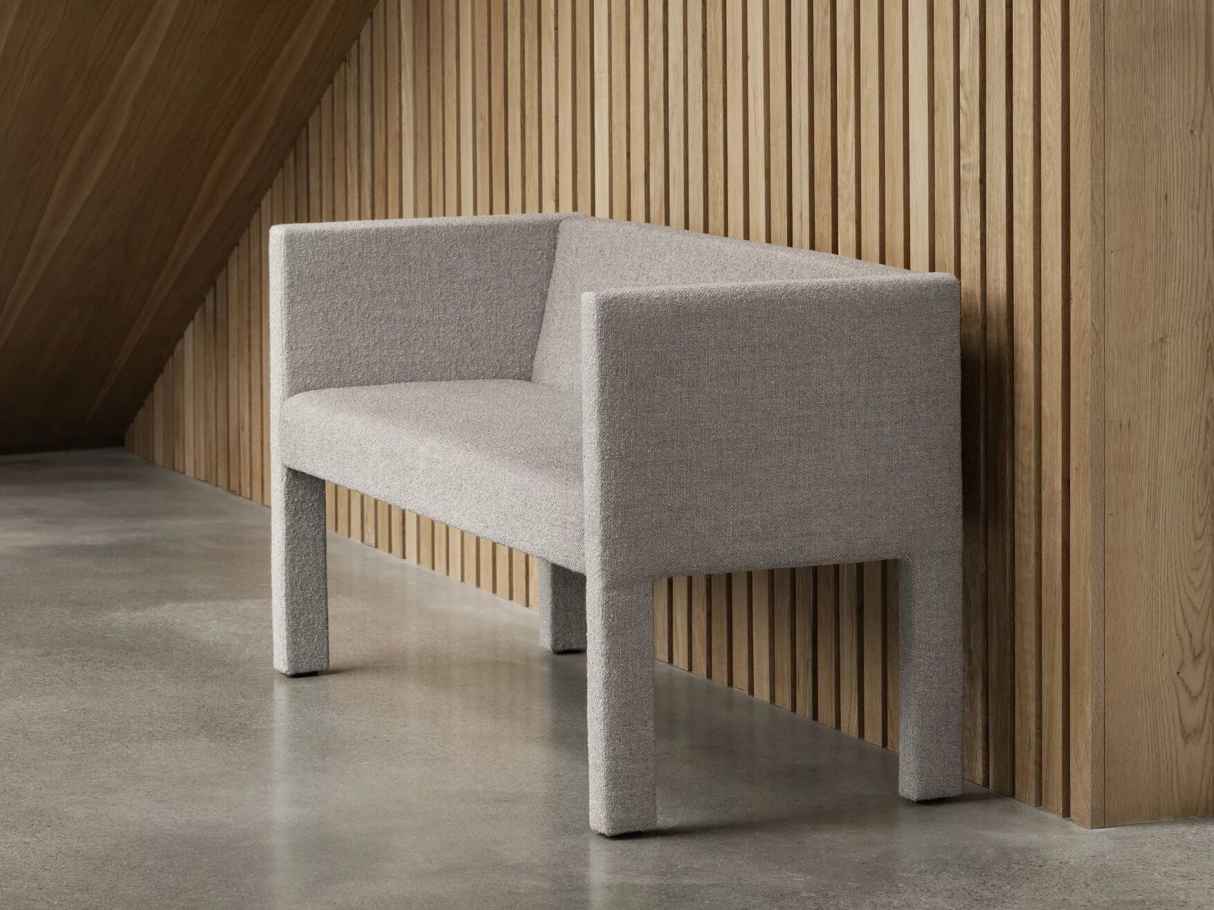 Мягкая скамейка из ткани со спинкой blomus Sitta ARCH-00015384 - Вид №1