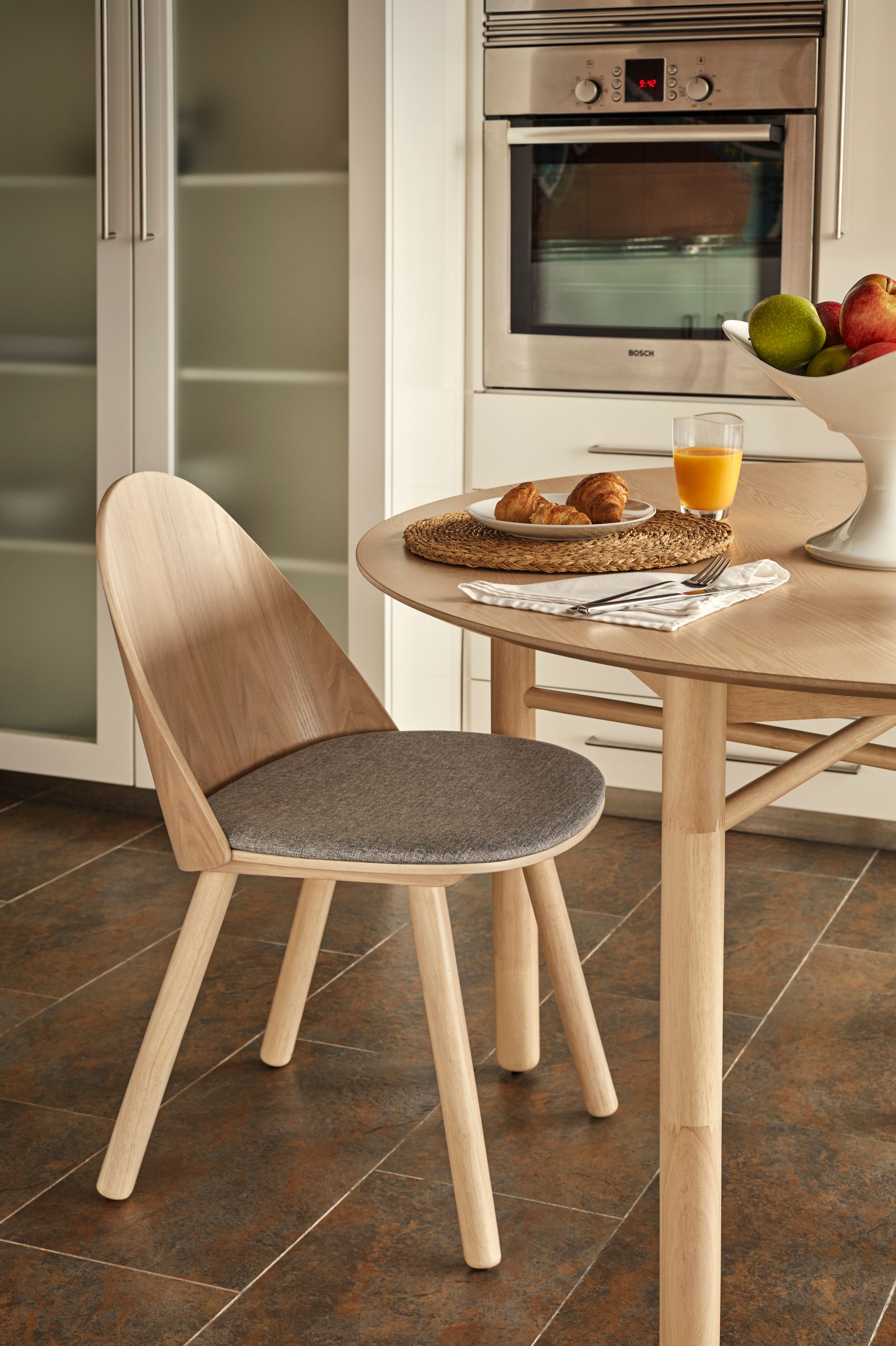 Круглый стол из шпона и каучукового дерева TEULAT Junco ARCH-00046431 - Вид №12