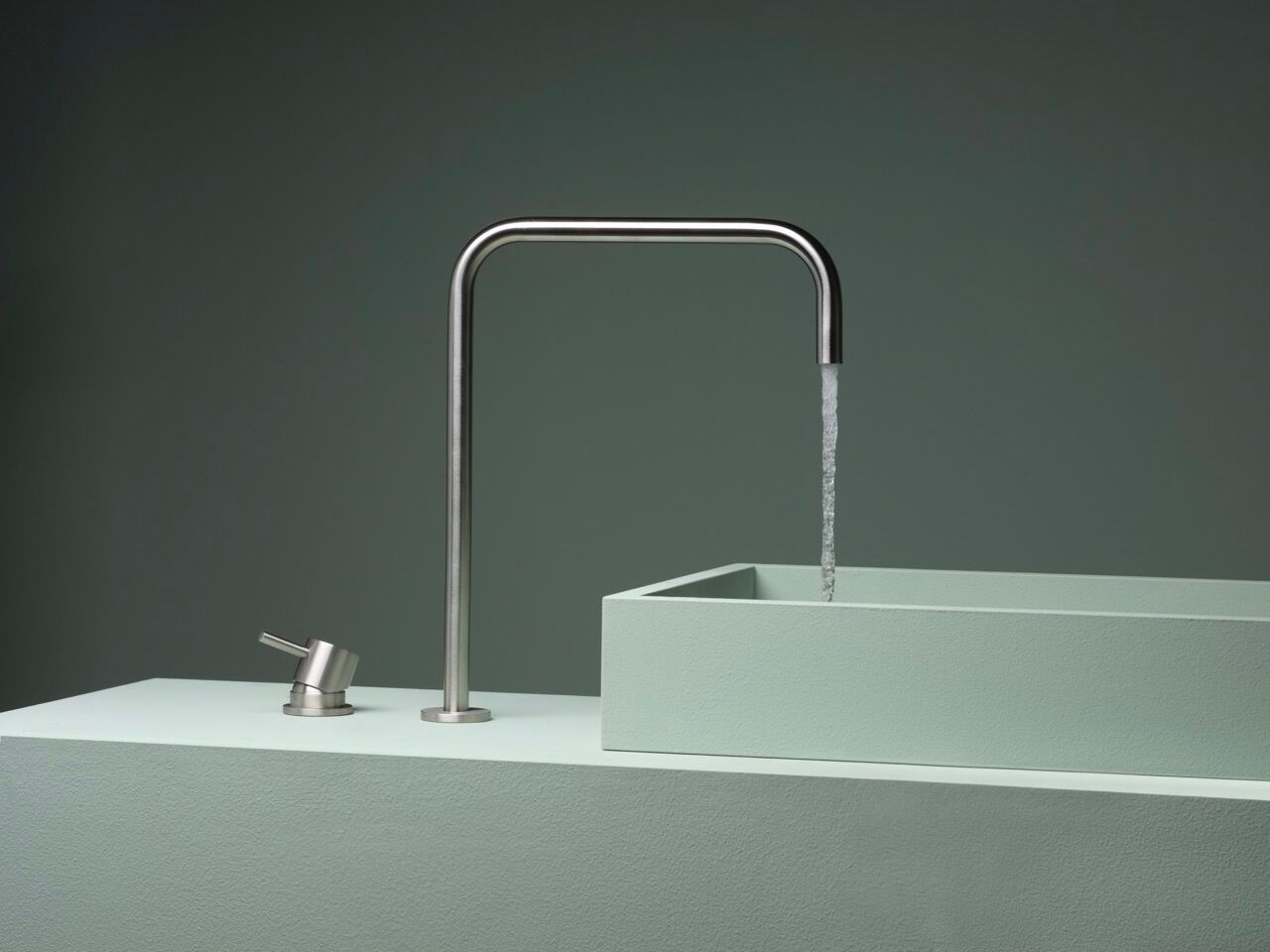 Дозирующий носик из нержавеющей стали для столешницы BEAMTECH Level ARCH-00044531 - Вид №1