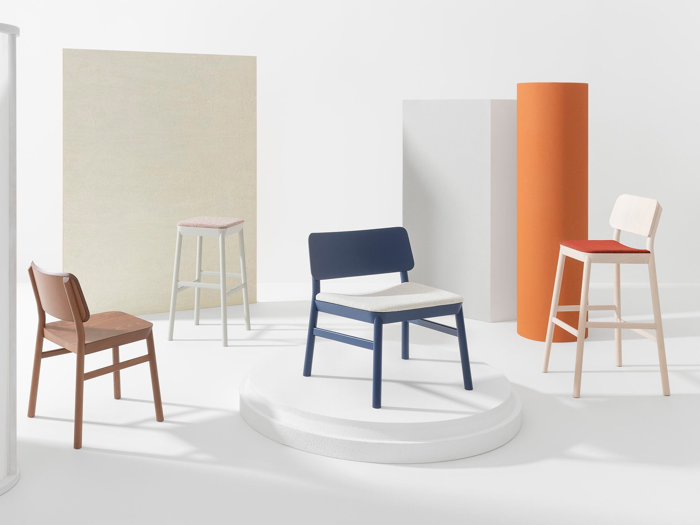 Высокий стул из бука с мягким сиденьем Billiani ARCH-00039062 - Вид №3