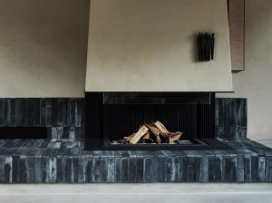 Дровяной камин с тройным фасадом