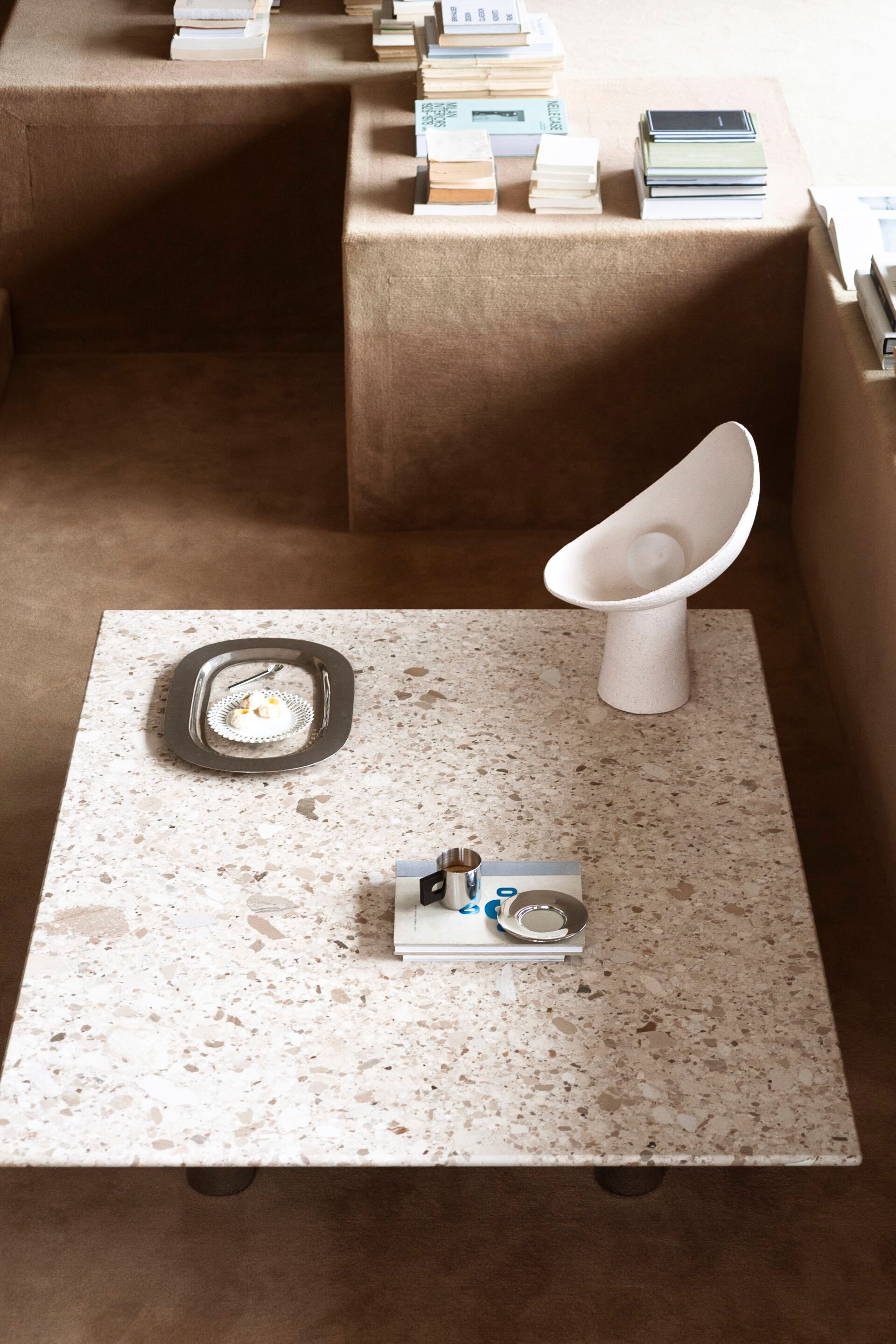 Прямоугольный журнальный столик с мраморной столешницей Tacchini TAKO ARCH-00035530 - Вид №2