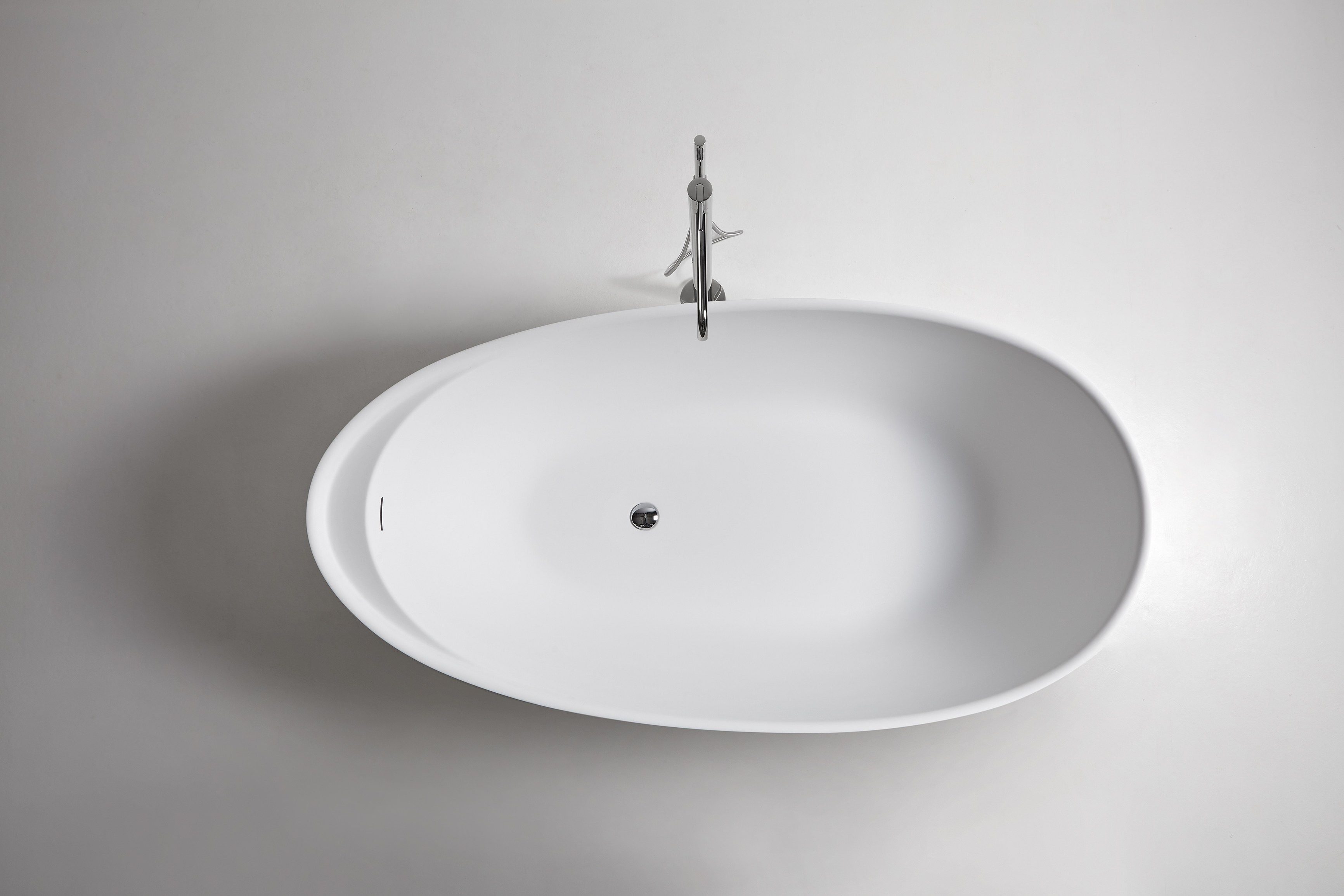 Овальная ванна в центре комнаты в Cristalplant® Antoniolupi Eclipse ARCH-00100391 - Вид №3