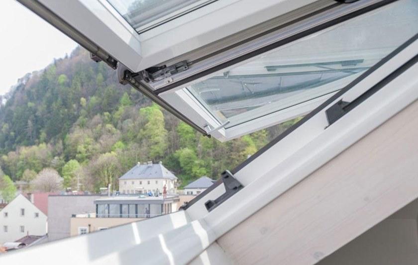 Roto Поворотное / поворотное окно из ПВХ Designo sun-id-1508764 - Вид №8