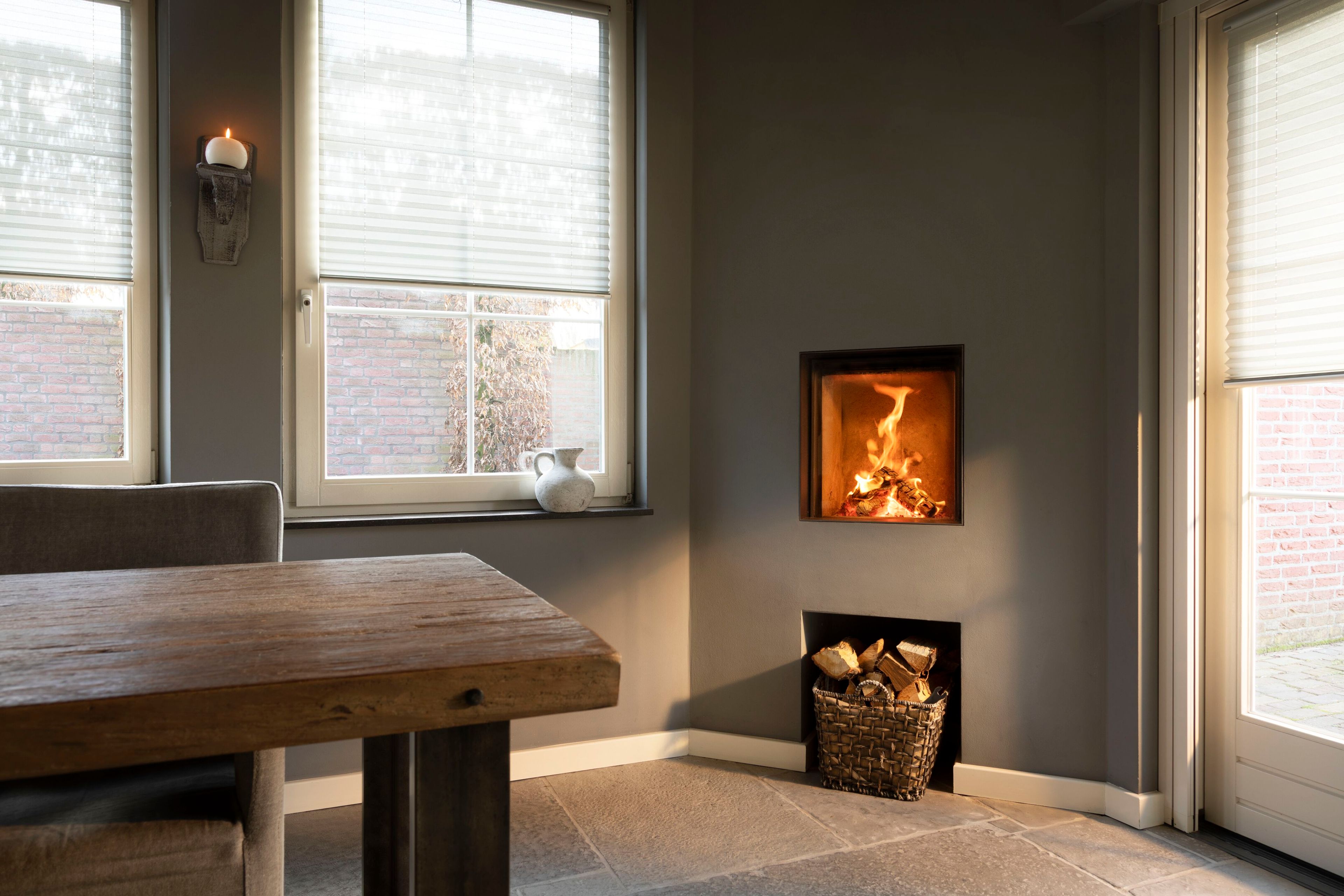 Встроенный дровяной камин на стене KALFIRE W45/48F ARCH-00049431 - Вид №3