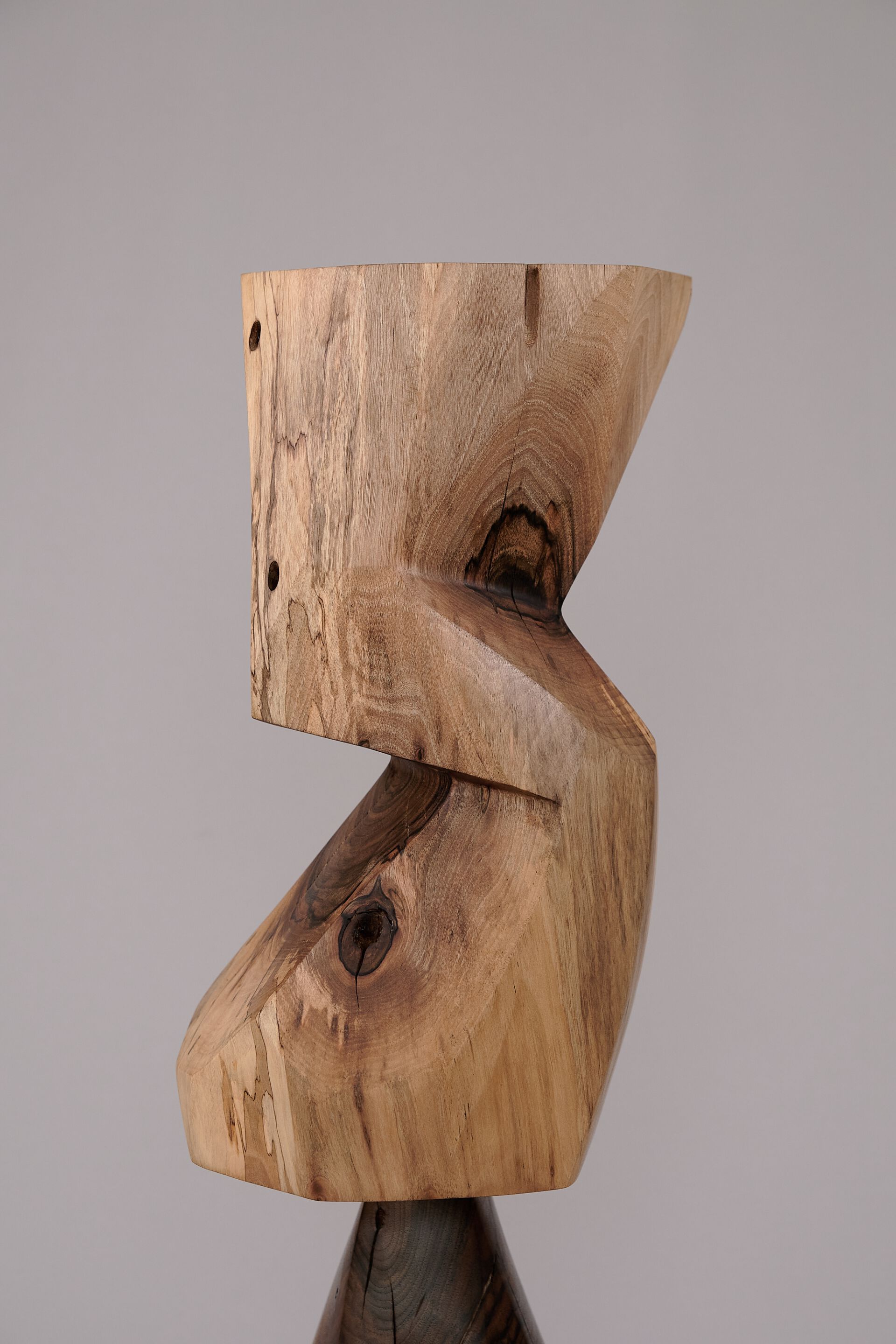 Высокий журнальный столик из грецкого ореха Logniture Leszy ARCH-00141295 - Вид №9