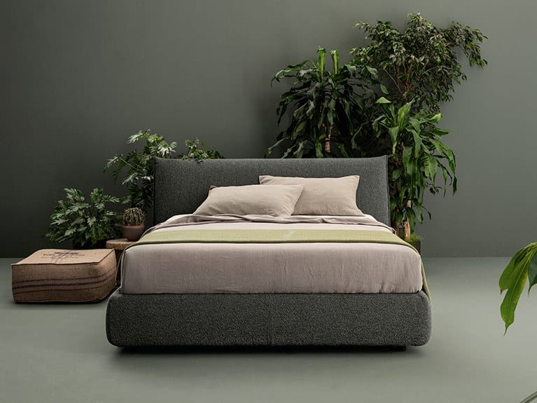 Двуспальная кровать из ткани с мягким изголовьем Caccaro TOFFEE ARCH-00110151