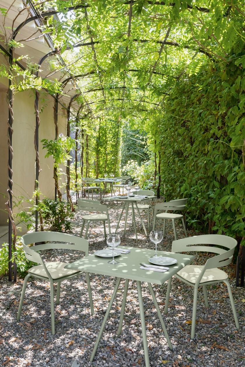 FAST Штабелируемый алюминиевый садовый стул с подлокотниками Ria 7600 - Вид №7