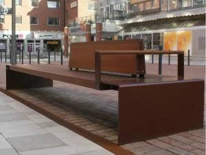 Nola Industrier Скамья стальная с подлокотниками со спинкой