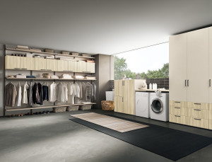 Деревянный секционный шкаф для белья с гладильной доской