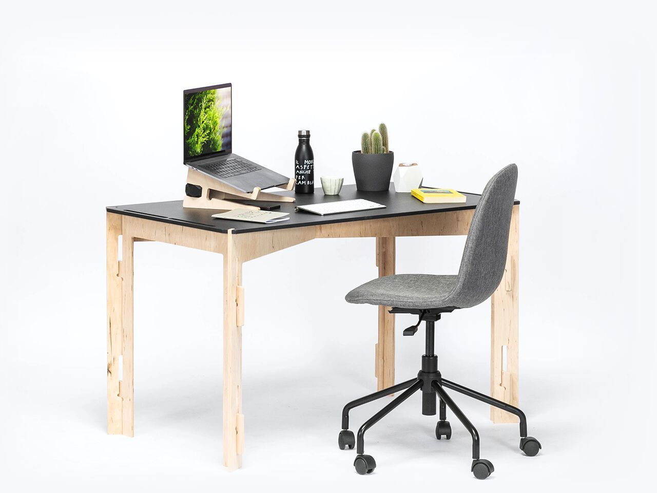 Прямоугольный рабочий стол из березы с системой кабельных втулок Esposit Karya ARCH-00041598 - Вид №2