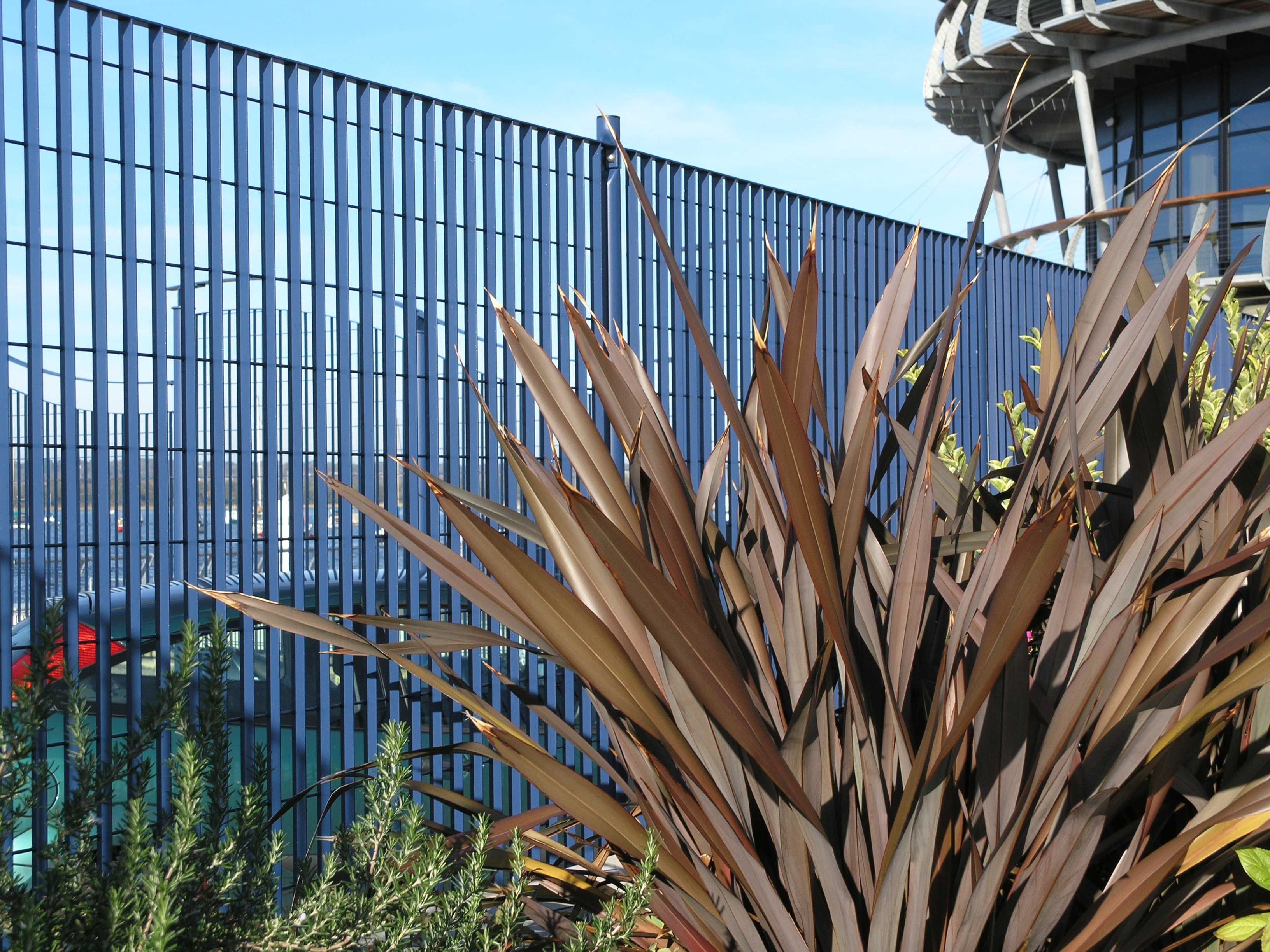 Ограждение из решетки Defim Orsogril BRITOSTEROPE® ARCH-00113007 - Вид №3