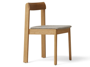 Штабелируемый дубовый стул с мягким сиденьем