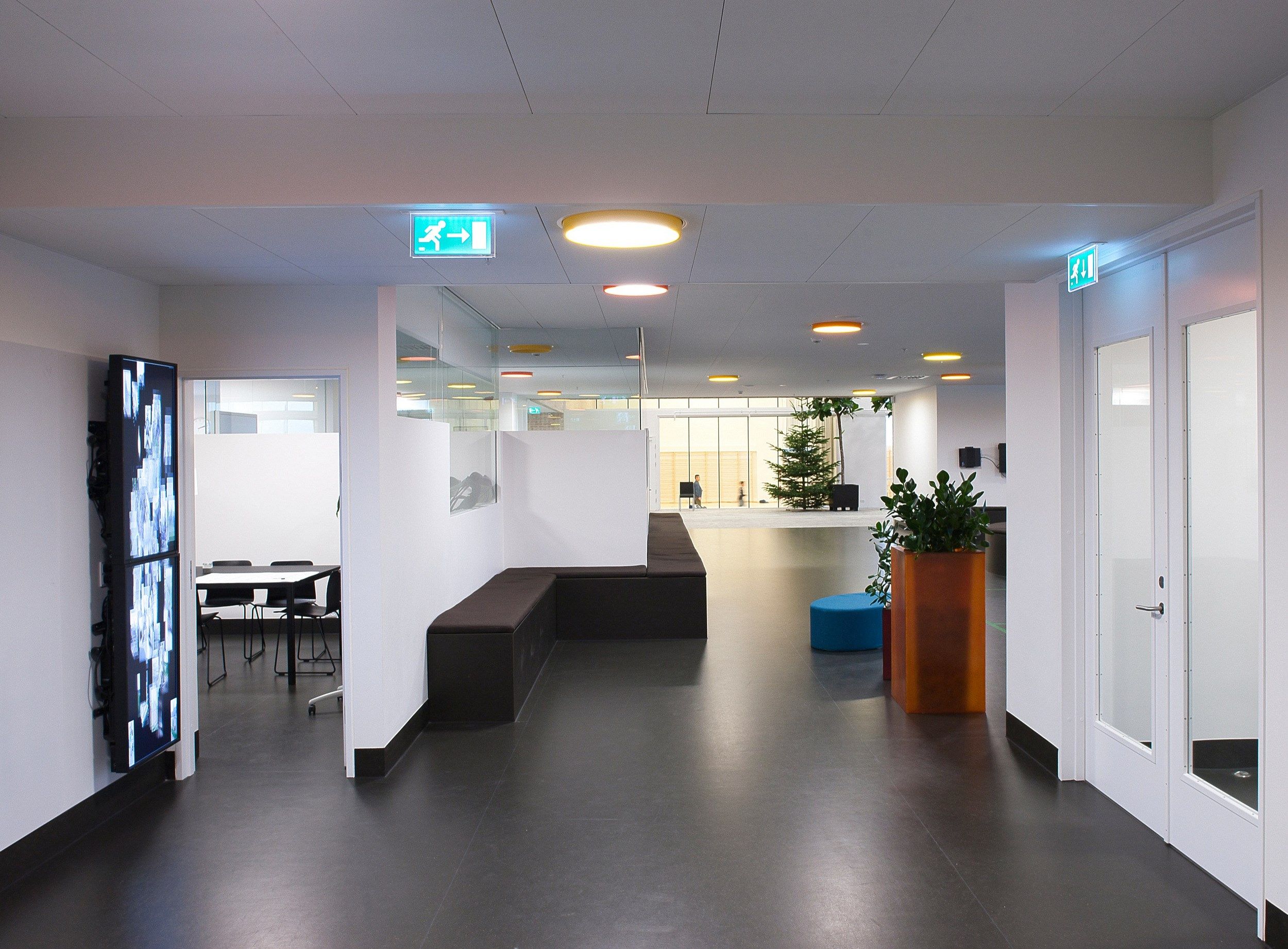 Светодиодный потолочный светильник Louis Poulsen LP CIRCLE ARCH-00101429 - Вид №19