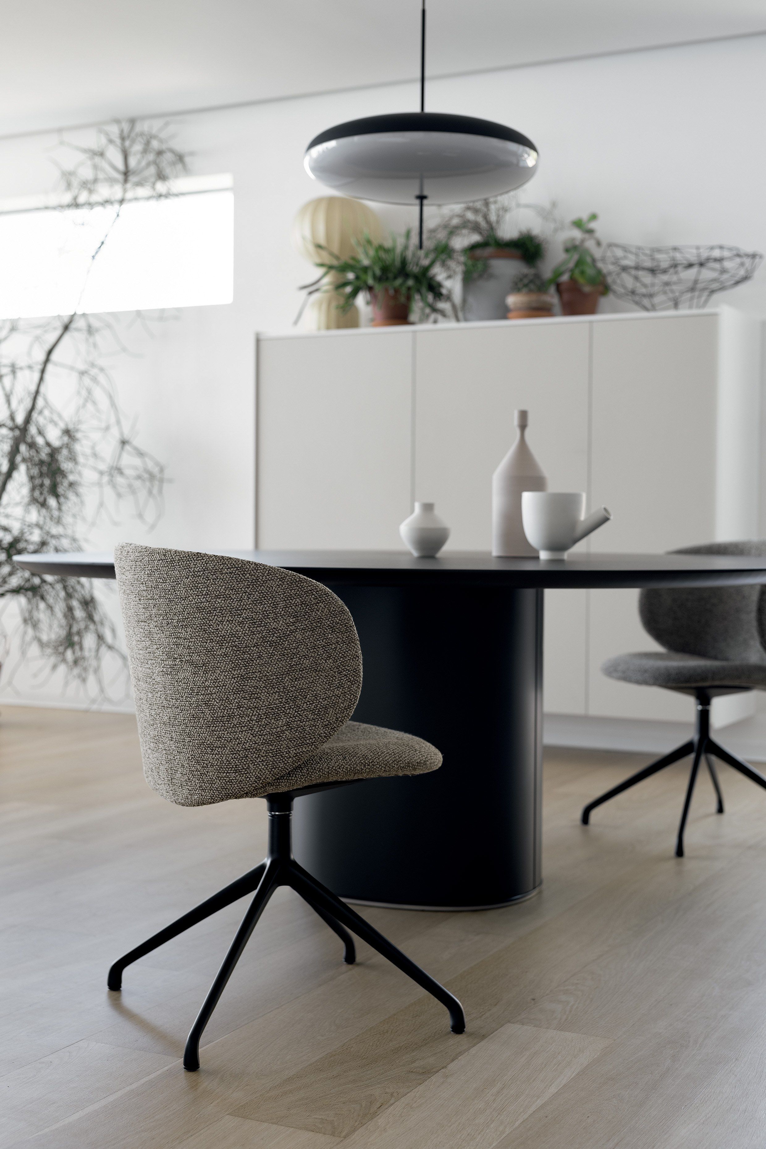 Мягкое вращающееся кресло Kristalia Dua ARCH-00140999 - Вид №1