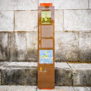 Wayfinding Totem Details Lab23 Автобусные Остановки / Витрины