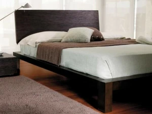 HMD INTERIORS Двуспальная кровать из дерева с высоким изголовьем G