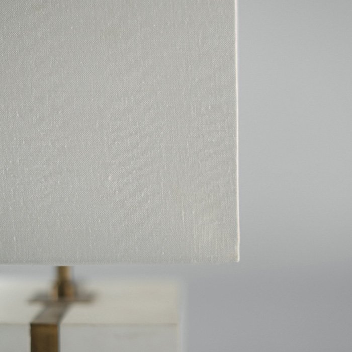 Настольная лампа «Гифт» 3112642 BYOBJECT ВАЗА 130292 Белый;золото Object Desire  - Вид №3