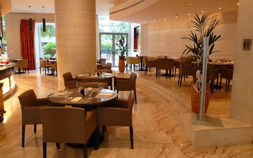 Andreu World Стул с обивкой и подлокотниками Cloé So7018 CLOE - Вид №7