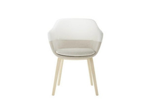 Мягкий тканевый стул с подлокотниками