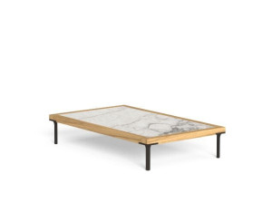 Низкий журнальный столик для сада