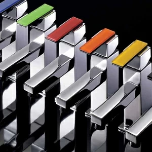 Однорычажный смеситель для раковины с клапаном клик-клак 50.004C MAIER KROMATIC KUADRAT