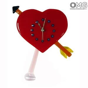 2410 ORIGINALMURANOGLASS Настенные часы из муранского стекла с маятником Влюблённое сердце 25 см