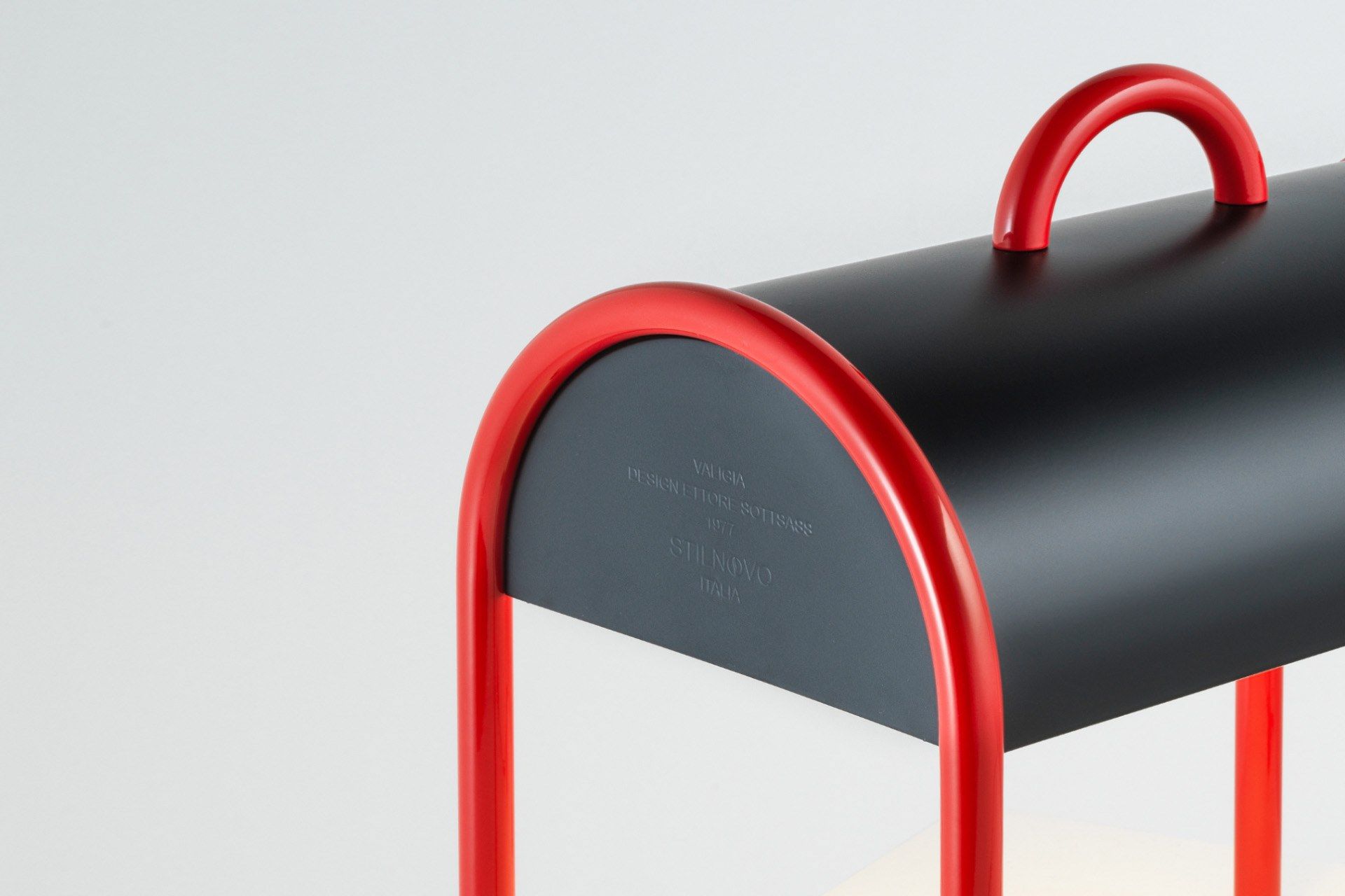 Металлическая настольная лампа Stilnovo чемодан ARCH-00047885 - Вид №2