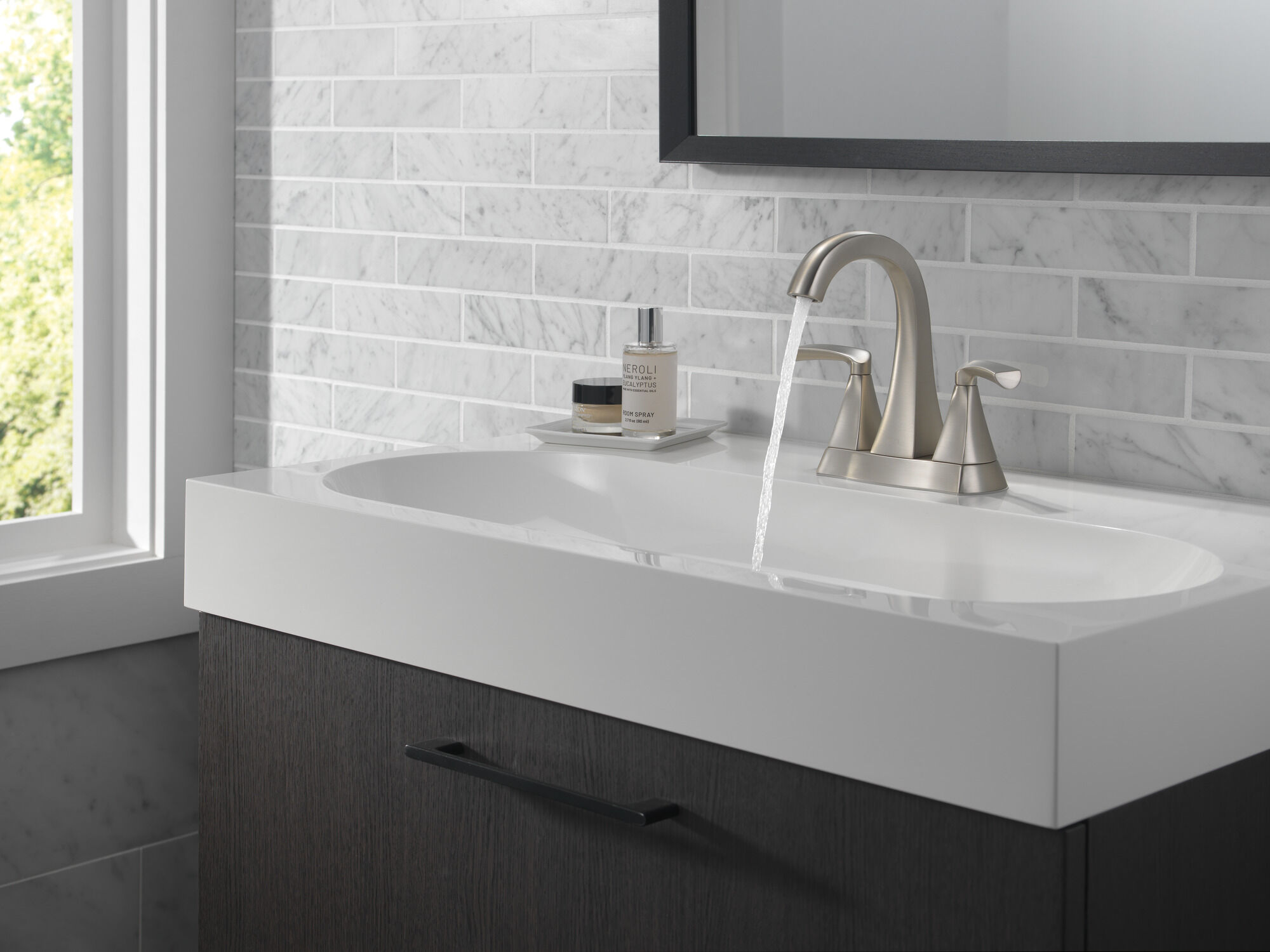 25899LF-SP Смеситель для ванной комнаты с двумя ручками Delta Faucet Pierce Матовый никель Spotshield  - Вид №2