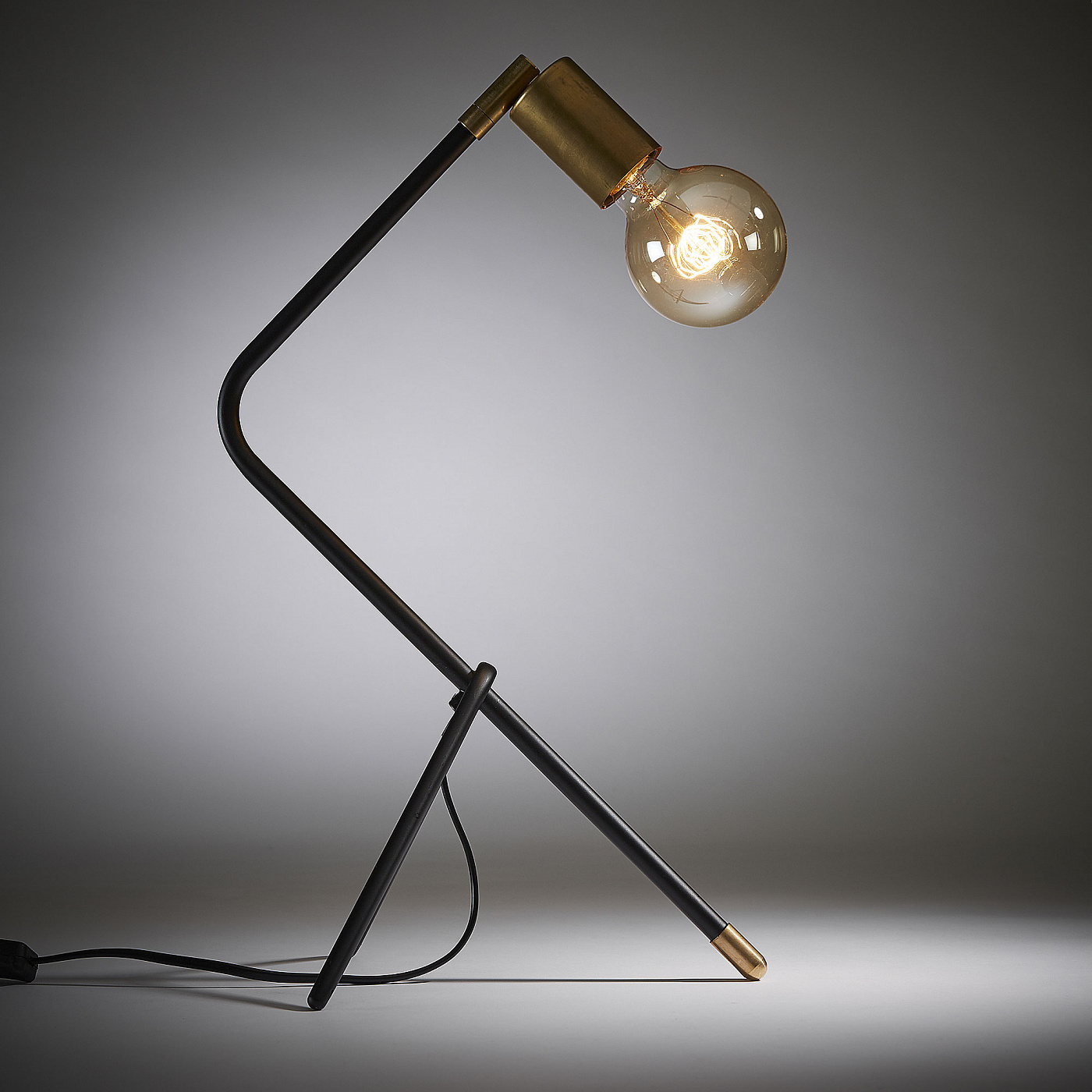 055663 Настольная лампа Klara черная La Forma Jana - Вид №2