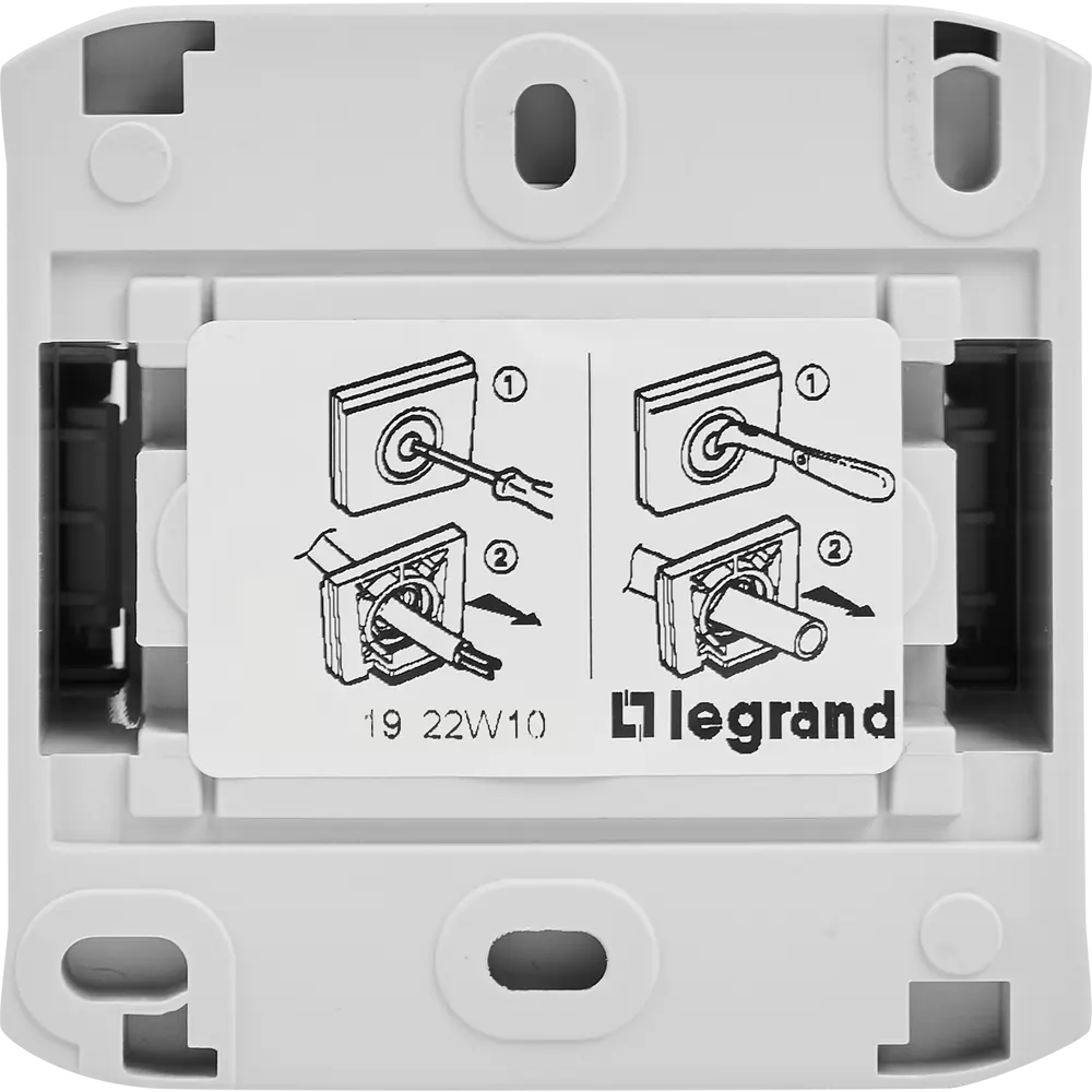 Розетка накладная влагозащищённая Legrand Quteo с заземлением со шторками и крышкой цвет серый 82169727 STLM-2183962 - Вид №3