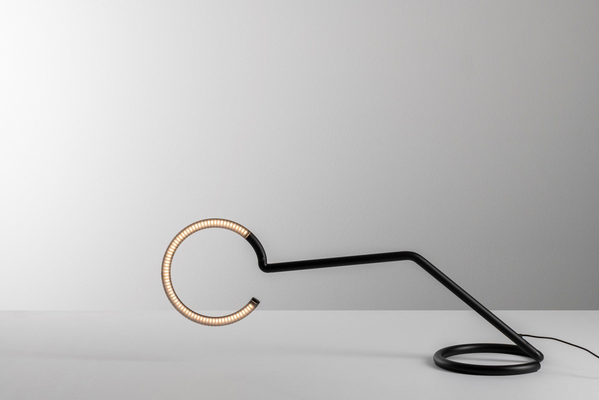 Регулируемая металлическая настольная лампа Artemide Vine Light ARCH-00085435 - Вид №5