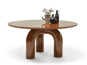 Круглый стол из полиуретана