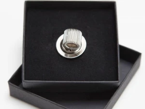 Groovy Magnets Металлический держатель ручки для магнитной доски  M-penh