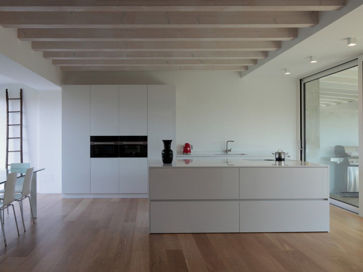 Деревянная кухня с островом Deodara Linear ARCH-00122829